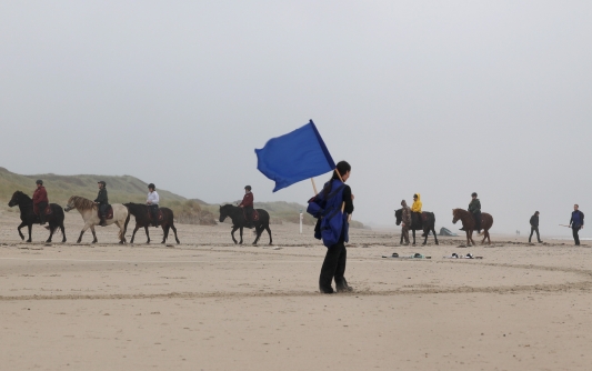 Fotograf_Frida_Gregersen_Uendelig_Molly_Haslund_2023_First_There_Is_A_Mountain_Wadden_Tide_2023_22232437.jpg